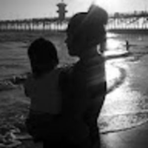 Meet your Posher, Mona